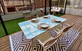 Cocon 2 Pieces Avec Grande Terrasse A Vauban